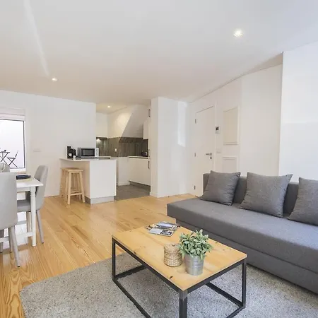 Lovelystay Bright W Patio * Lissabon